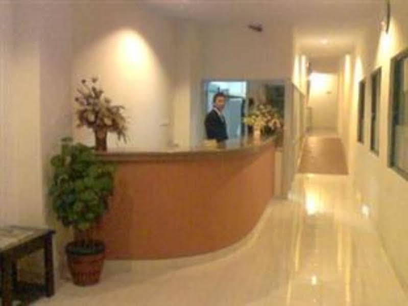 Hotel Lucky Inn Manado Eksteriør bilde